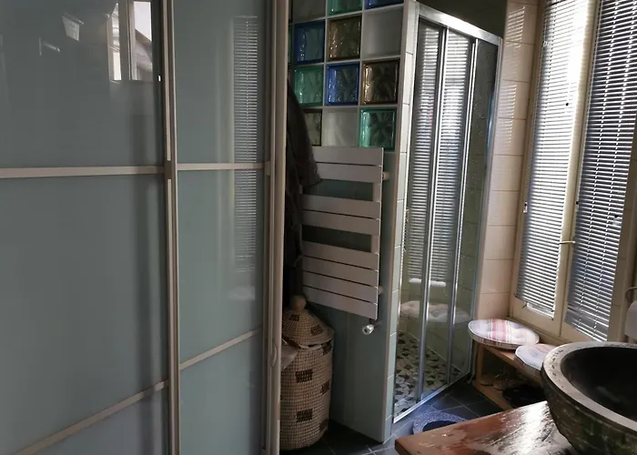 Les 1001 Nuits Paris